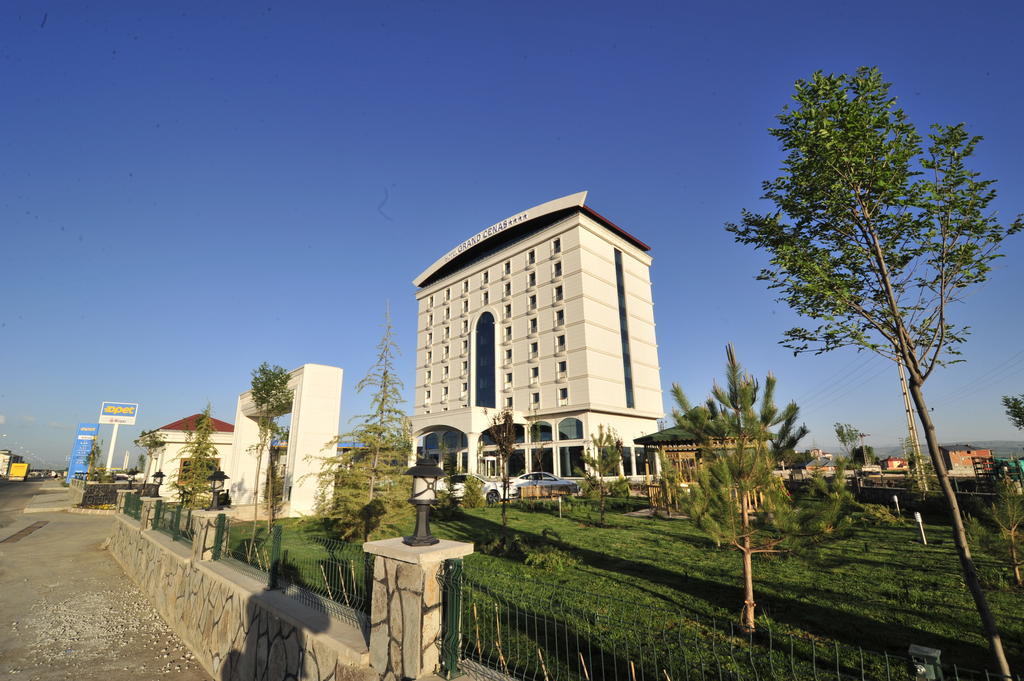 Grand Cenas Hotel Agrı Exterior foto